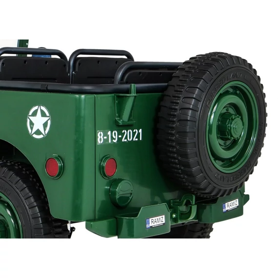 Retro katonai autó JH-101 4x4 24V 3 személyes