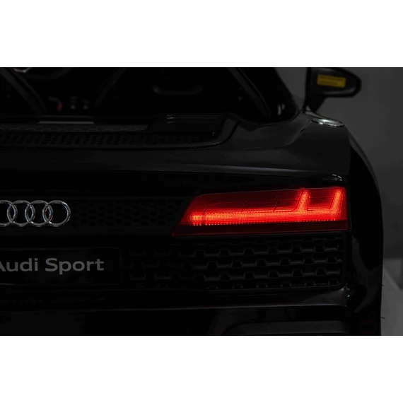 Audi Spyder R8 LIFT STRONG A3000 24V 2 személyes