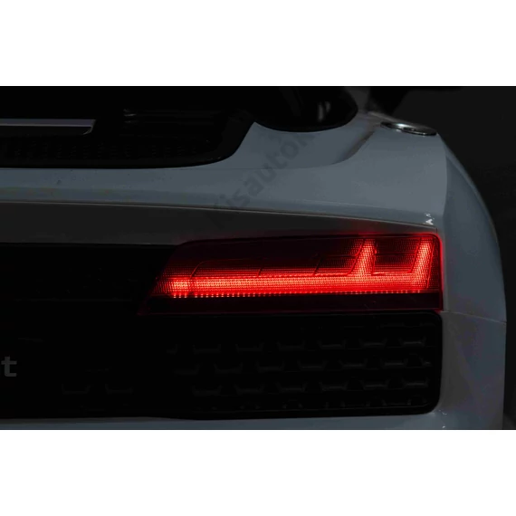 Audi Spyder R8 LIFT STRONG A3000 24V 2 személyes
