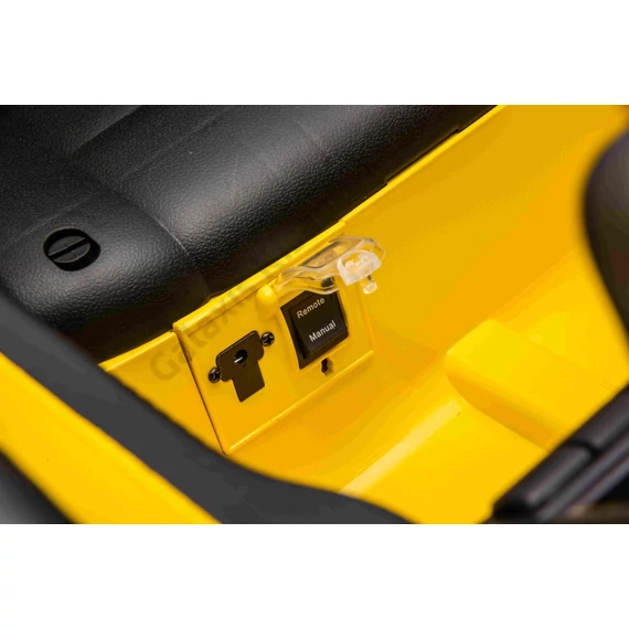 Porsche Spyder RS 718 DK-P718 MP4 12V lakkozott