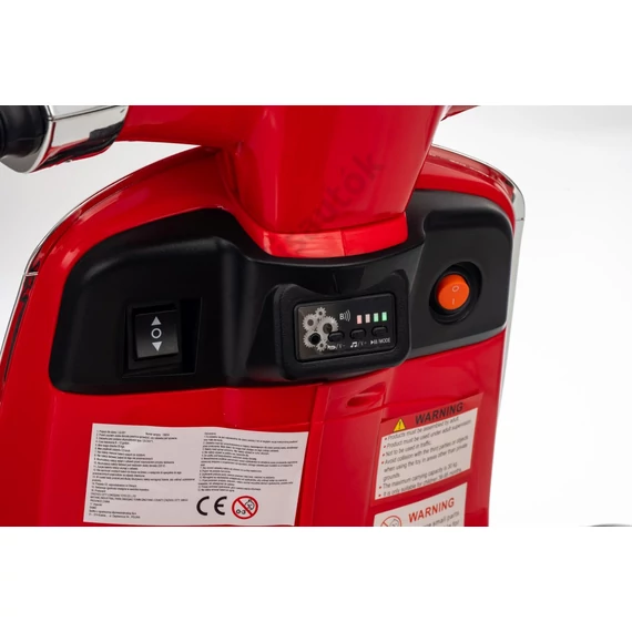 Vespa ROMA robogó LQ-051 12V