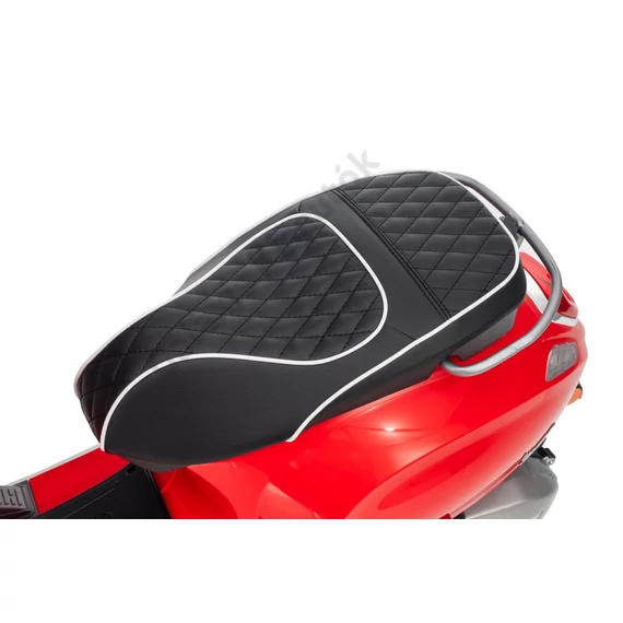 Vespa ROMA robogó LQ-051 12V
