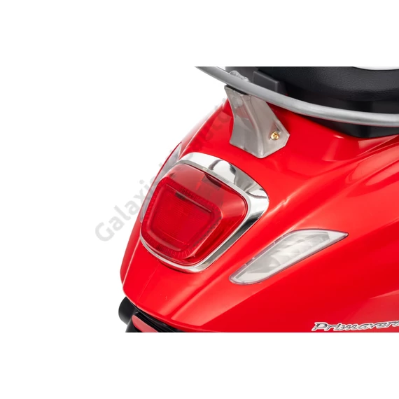 Vespa ROMA robogó LQ-051 12V