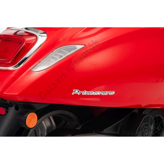Vespa ROMA robogó LQ-051 12V