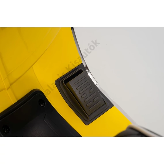 Vespa ROMA robogó LQ-051 12V