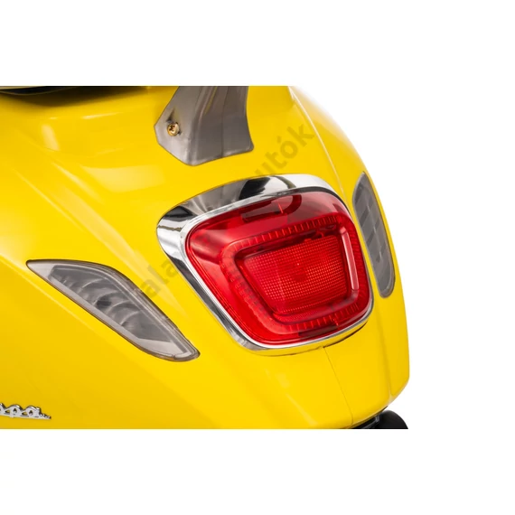 Vespa ROMA robogó LQ-051 12V