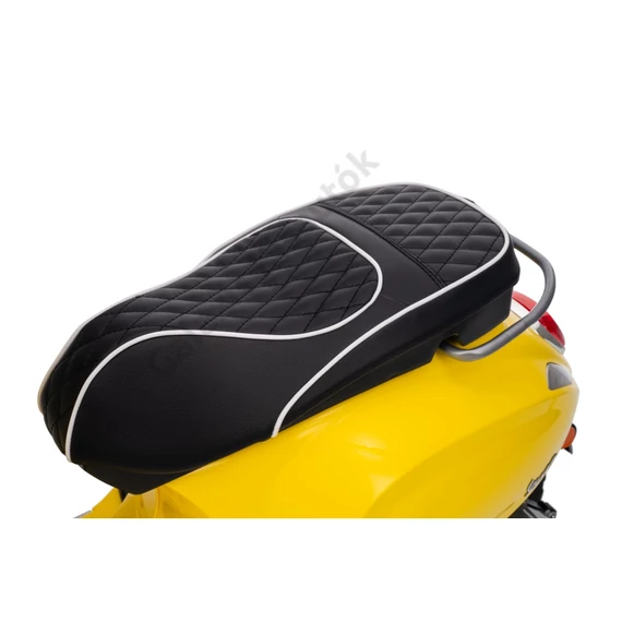 Vespa ROMA robogó LQ-051 12V