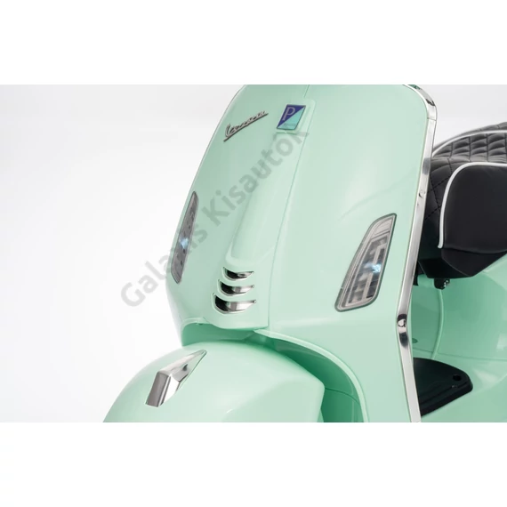 Vespa ROMA robogó LQ-051 12V