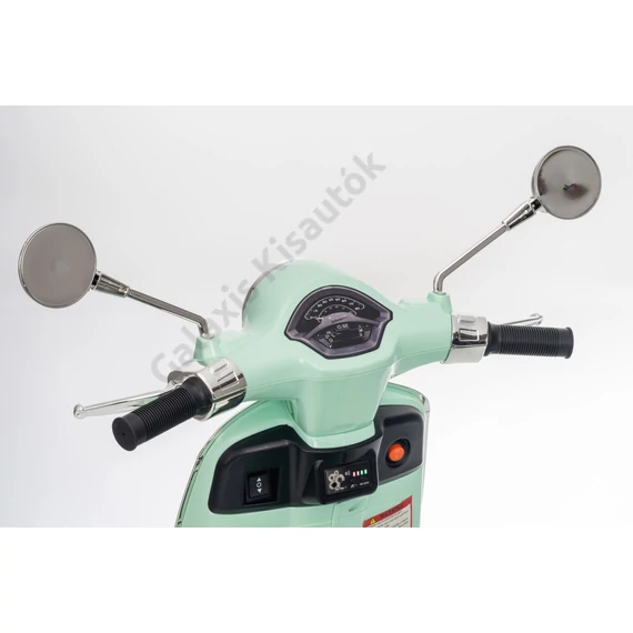 Vespa ROMA robogó LQ-051 12V