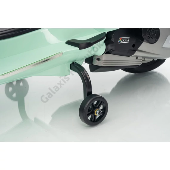 Vespa ROMA robogó LQ-051 12V