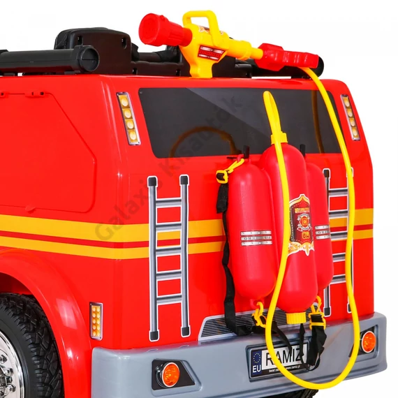 Tűzoltó autó sisakkal, vízágyúval LL911 12V
